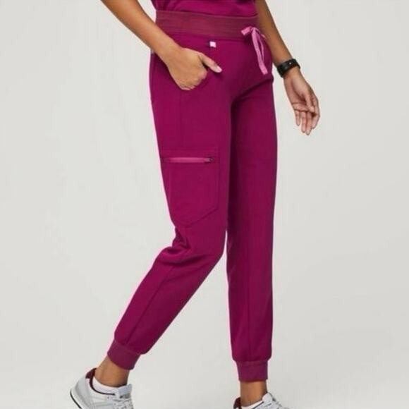 NWT Figs Boston Slim Jogger Scrub Pants in Dark Magenta Size XS - Picture 1 of 8